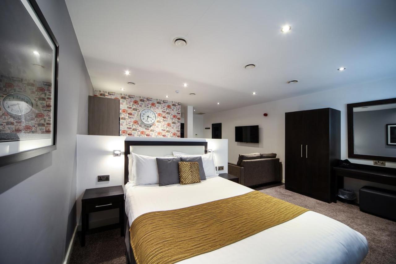 Epic Seel Street Aparthotel 4*